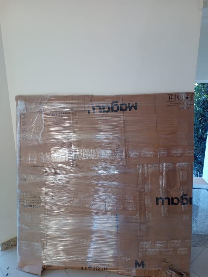 Móveis maiores protegidos antes do carregamento.